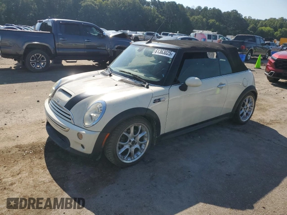2006 MINI Convertible S с VIN WMWRH33546TF85908, выставлен на аукционе Copart как лот 61363025 с пробегом 105 053 миль миль и Списание • Salvage title. История ставок и продаж доступна на DreamBid. Изображение 1.