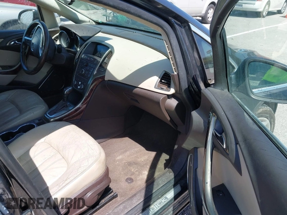 2015 Buick Verano Group z VIN 1G4PS5SK6F4175810, wystawiony jako IAAI lot #42079004 z przebiegiem 179 822 mil mil oraz . Historia ofert i sprzedaży dostępna na DreamBid. Obrazek 5.