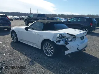 2020 FIAT 124 Spider Abarth with VIN JC1NFAEK9L0145379, listed as a IAAI auction lot 41608117 with 36,093 mi miles and . Bid and sale history available at DreamBid. Image 3.