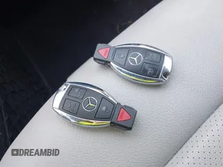 2011 Mercedes-Benz E 350 Luxury with VIN WDDHF5GB6BA406003, listed as a IAAI auction lot 42050414 with 90,467 mi miles and . Bid and sale history available at DreamBid. Image 11.