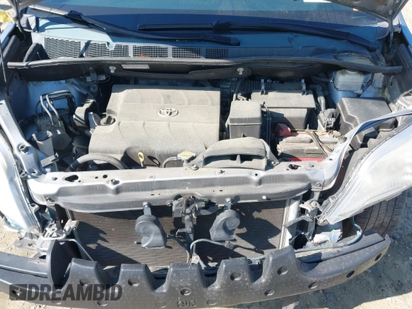 2014 Toyota Sienna LE AAS with VIN 5TDKK3DC4ES466642, listed as a IAAI auction lot 41978930 with 123,084 mi miles. Bid and sale history available at carsss.com. Image 10.