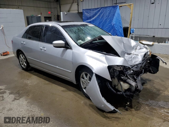 2003 Honda Accord EX z VIN 1HGCM66533A001604, wystawiony jako Copart lot #52806225 z przebiegiem 185 379 mil mil oraz Szkoda całkowita • Salvage title. Historia ofert i sprzedaży dostępna na DreamBid. Obrazek 4.