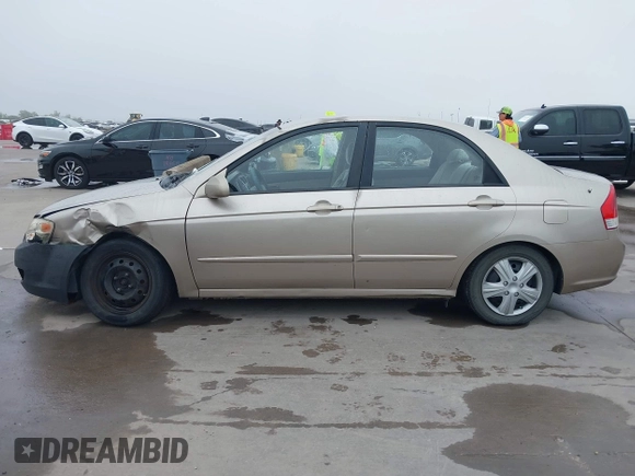 2007 Kia Spectra EX z VIN KNAFE121775404494, wystawiony jako IAAI lot #42140090 z przebiegiem 177 994 mil mil oraz . Historia ofert i sprzedaży dostępna na DreamBid. Obrazek 14.