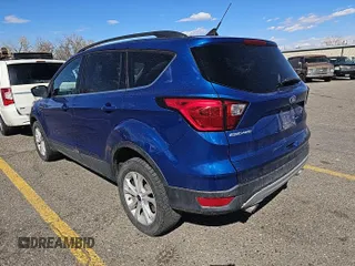 2019 Ford Escape SEL with VIN 1FMCU9HD5KUB82489, listed as a IAAI auction lot 42188242 with 109,145 mi miles. Bid and sale history available at carsss.com. Image 1.