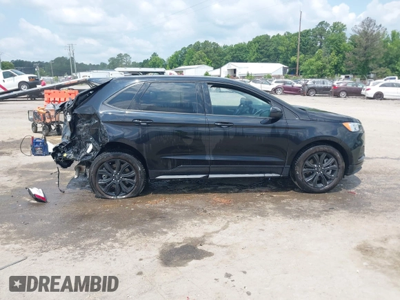 2022 Ford Edge SE z VIN 2FMPK4G91NBA59211, wystawiony jako IAAI lot #42450362 z przebiegiem 50 016 mil mil oraz . Historia ofert i sprzedaży dostępna na DreamBid. Obrazek 14.