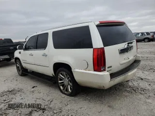 2011 Cadillac Escalade ESV Premium with VIN 1GYS4JEF4BR176204, listed as a Copart auction lot 84543284 with 236,317 mi miles and Clean title. Bid and sale history available at DreamBid. Image 2.