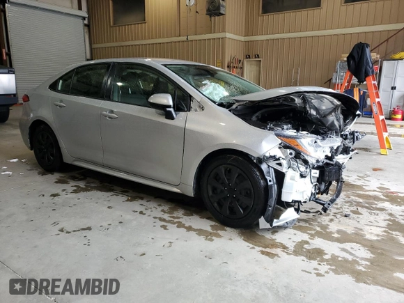 2022 Toyota Corolla LE with VIN JTDEPMAE5N3006949, listed as a Copart auction lot 84046404 with 52,734 mi miles and Salvage Title. Bid and sale history available at DreamBid. Image 4.