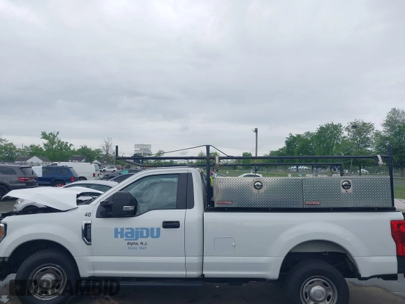 2022 Ford F-250 XL z VIN 1FTBF2A66NEG45011, wystawiony jako IAAI lot #42244779 z przebiegiem 64 524 mil mil oraz . Historia ofert i sprzedaży dostępna na DreamBid. Obrazek 14.