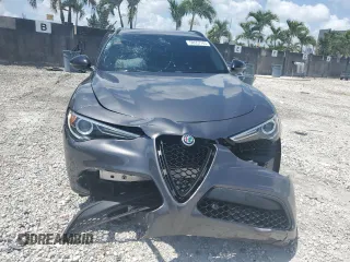 2021 Alfa Romeo Stelvio z VIN ZASPAJAN8M7D12681, wystawiony jako Copart lot #58557785 z przebiegiem Nie podano mil oraz Nie do naprawy • Non repairable. Historia ofert i sprzedaży dostępna na DreamBid. Obrazek 5.