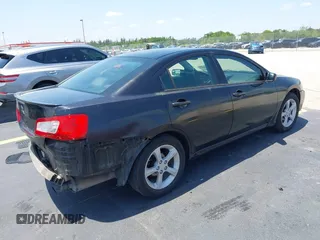 2009 Mitsubishi Galant ES z VIN 4A3AB36F79E004636, wystawiony jako IAAI lot #42290017 z przebiegiem 183 597 mil mil oraz . Historia ofert i sprzedaży dostępna na DreamBid. Obrazek 4.