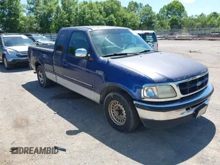 1998 Ford F-150 z VIN 1FTZX1727WNB73834, wystawiony jako IAAI lot #42250564 z przebiegiem 262 078 mil mil oraz . Historia ofert i sprzedaży dostępna na DreamBid. Obrazek 1.