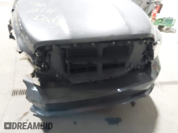 2018 Ram 1500 Express z VIN 1C6RR7KG2JS277259, wystawiony jako IAAI lot #40986520 z przebiegiem 63 916 mil mil oraz . Historia ofert i sprzedaży dostępna na DreamBid. Obrazek 17.