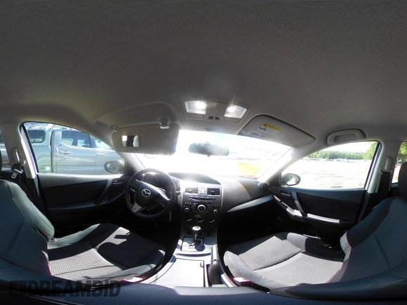 2012 Mazda 3 i Touring z VIN JM1BL1L74C1600792, wystawiony jako IAAI lot #42197953 z przebiegiem 139 930 mil mil oraz . Historia ofert i sprzedaży dostępna na DreamBid. Obrazek 19.