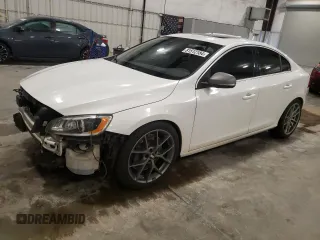 2015 Volvo S60 T6 R-Design Platinum with VIN YV1902TS3F1335329, listed as a Copart auction lot 81512184 with 103,129 mi miles and Salvage Title. Bid and sale history available at carsss.com. Image 1.