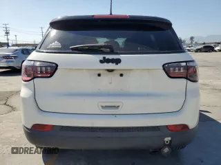 2019 Jeep Compass Altitude with VIN 3C4NJCBB4KT833213, listed as a Copart auction lot 57519955 with 82,738 mi miles and Salvage title. Bid and sale history available at DreamBid. Image 6.