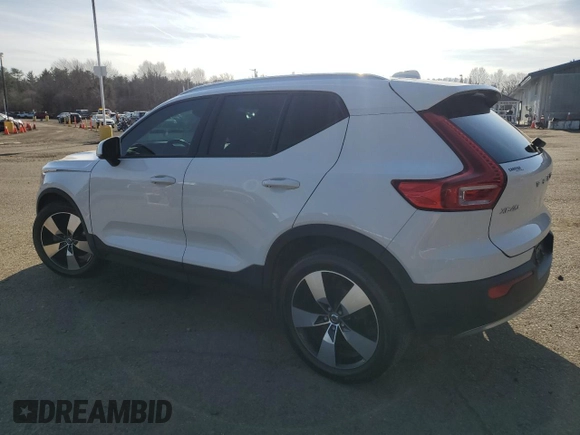 2020 Volvo XC40 Momentum with VIN YV4162UK8L2177380, listed as a Copart auction lot 49244565 with 45,228 mi miles and Salvage Title. Bid and sale history available at DreamBid. Image 2.