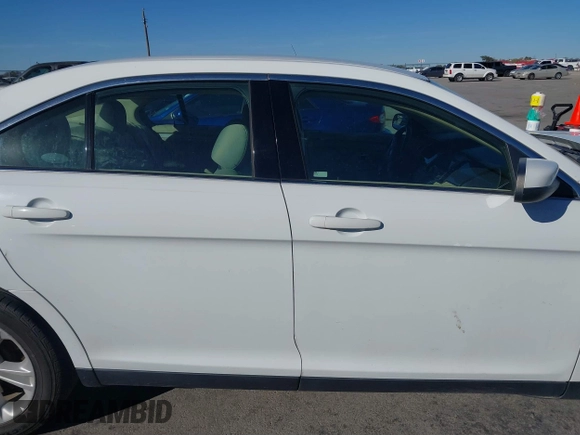 2015 Ford Taurus SEL with VIN 1FAHP2E8XFG182899, listed as a IAAI auction lot 41209454 with 93,477 mi miles and . Bid and sale history available at carsss.com. Image 13.