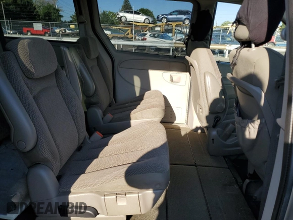 2007 Chrysler Town & Country LWB LX with VIN 2A4GP44R77R262070, listed as a Copart auction lot 69857534 with 211,781 mi miles and Salvage Title. Bid and sale history available at carsss.com. Image 11.