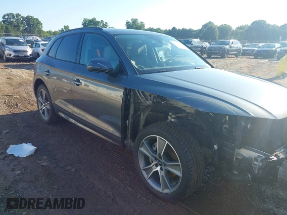 2020 Audi Q5 Prestige with VIN WA1CNAFY5L2015789, listed as a IAAI auction lot 42653993 with 59,725 mi miles and . Bid and sale history available at DreamBid. Image 1.