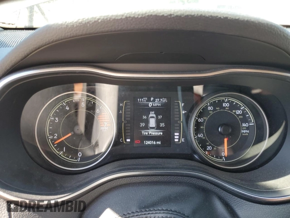 2020 Jeep Cherokee Altitude with VIN 1C4PJLLB1LD573710, listed as a Copart auction lot 57703275 with 124,016 mi miles and Salvage title. Bid and sale history available at DreamBid. Image 9.