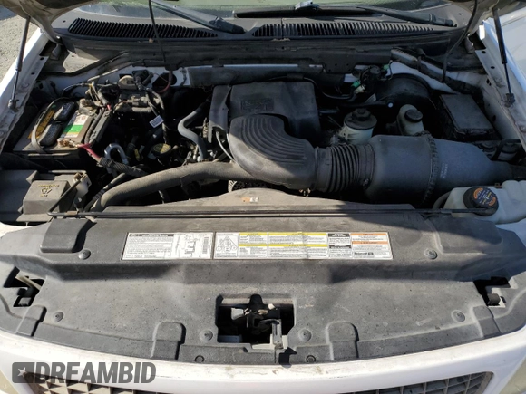 2001 Ford Expedition Eddie Bauer with VIN 1FMFU18L31LA05157, listed as a Copart auction lot 58093335 with 233,649 mi miles and Clean title. Bid and sale history available at DreamBid. Image 12.