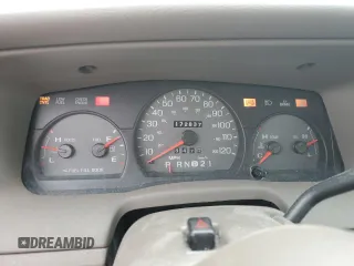2000 Mercury Grand Marquis LS с VIN 2MEFM75W8YX672775, выставлен на аукционе Copart как лот 59609885 с пробегом 172 837 миль миль и Списание • Salvage title. История ставок и продаж доступна на DreamBid. Изображение 9.