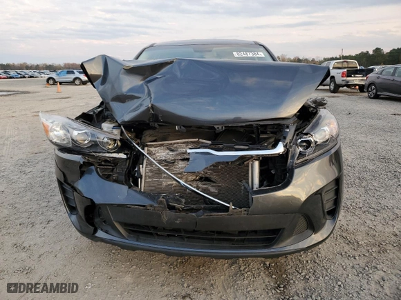 2020 Kia Sorento LX V6 with VIN 5XYPG4A52LG615384, listed as a Copart auction lot 82487384 with 97,600 mi miles and Salvage Title. Bid and sale history available at carsss.com. Image 5.