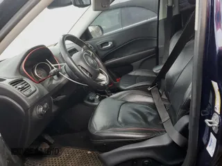 2018 Jeep Compass Trailhawk with VIN 3C4NJDDB4JT373701, listed as a Copart auction lot 87695675 with 90,005 mi miles and Clean Title. Bid and sale history available at carsss.com. Image 7.