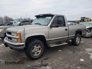 1998 Chevrolet Silverado 1500 with VIN 1GCEK14R8WZ177835, listed as a Copart auction lot 88003125 with 183,089 mi miles and Salvage Title. Bid and sale history available at DreamBid. Image 1.