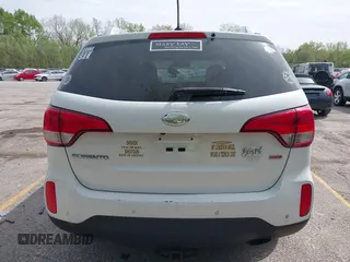 2015 Kia Sorento LX with VIN 5XYKTDA60FG554894, listed as a IAAI auction lot 41926004 with 93,523 mi miles. Bid and sale history available at carsss.com. Image 16.
