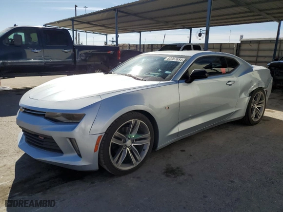 2018 Chevrolet Camaro 2LT with VIN 1G1FD1RS0J0130315, listed as a Copart auction lot 82207654 with 97,986 mi miles and Salvage Title. Bid and sale history available at carsss.com. Image 1.