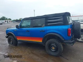 2022 Ford Bronco с VIN 1FMEE5DP7NLB05406, выставлен на аукционе IAAI как лот 42607701 с пробегом 38 206 миль миль и . История ставок и продаж доступна на DreamBid. Изображение 14.