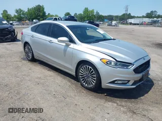 2017 Ford Fusion SE z VIN 3FA6P0HDXHR372203, wystawiony jako IAAI lot #42392330 z przebiegiem 172 266 mil mil oraz . Historia ofert i sprzedaży dostępna na DreamBid. Obrazek 1.