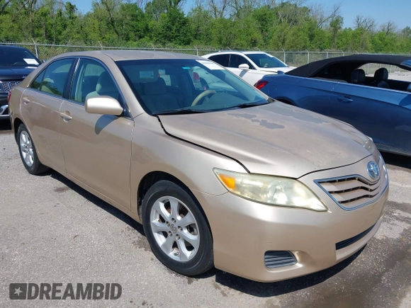 2011 Toyota Camry LE with VIN 4T1BF3EK5BU628968, listed as a IAAI auction lot 41988498 with 176,141 mi miles. Bid and sale history available at carsss.com. Image 1.