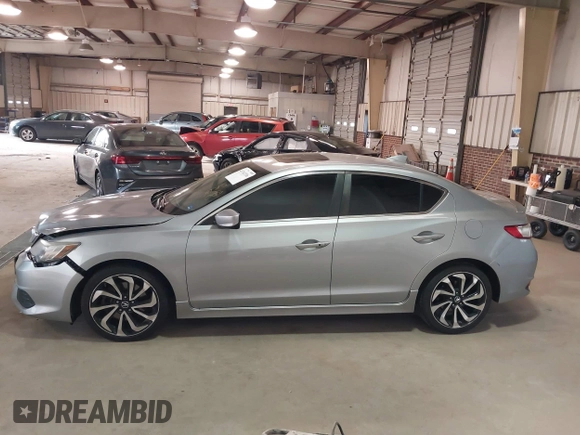 2018 Acura ILX Special Edition with VIN 19UDE2F40JA004068, listed as a IAAI auction lot 41761336 with 194,431 mi miles. Bid and sale history available at carsss.com. Image 14.