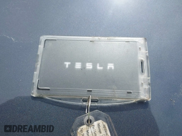 2023 Tesla Model 3 z VIN 5YJ3E1EA5PF451085, wystawiony jako IAAI lot #41941655 z przebiegiem 56 532 mil mil oraz . Historia ofert i sprzedaży dostępna na DreamBid. Obrazek 11.