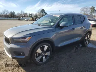 2021 Volvo XC40 Momentum z VIN YV4AC2HK8M2444263, wystawiony jako Copart lot #87860965 z przebiegiem 58 805 mil mil oraz Szkoda całkowita • Salvage title. Historia ofert i sprzedaży dostępna na DreamBid. Obrazek 1.