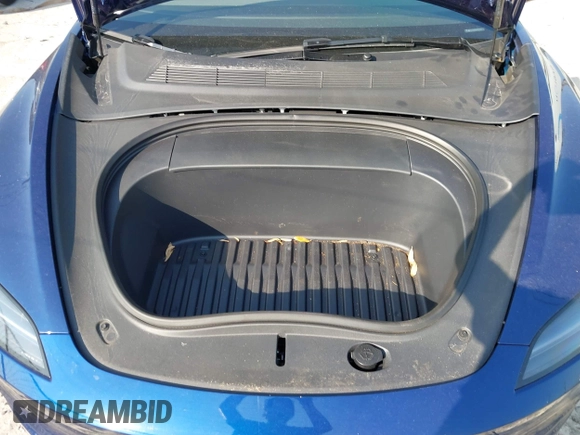 2024 Tesla Model 3 z VIN 5YJ3E1EA4RF751347, wystawiony jako IAAI lot #42185531 z przebiegiem 9 328 mil mil oraz . Historia ofert i sprzedaży dostępna na DreamBid. Obrazek 10.