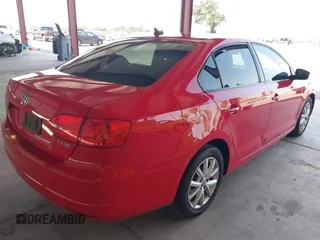 2012 Volkswagen Jetta SE z VIN 3VWDP7AJ0CM370635, wystawiony jako IAAI lot #42458308 z przebiegiem 183 142 mil mil oraz . Historia ofert i sprzedaży dostępna na DreamBid. Obrazek 4.