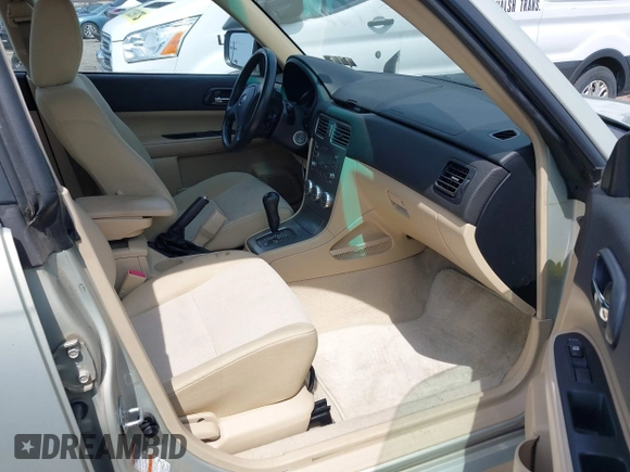 2007 Subaru Forester X w/Premium Pkg with VIN JF1SG656X7H710030, listed as a IAAI auction lot 42027771 with 201,433 mi miles. Bid and sale history available at carsss.com. Image 5.
