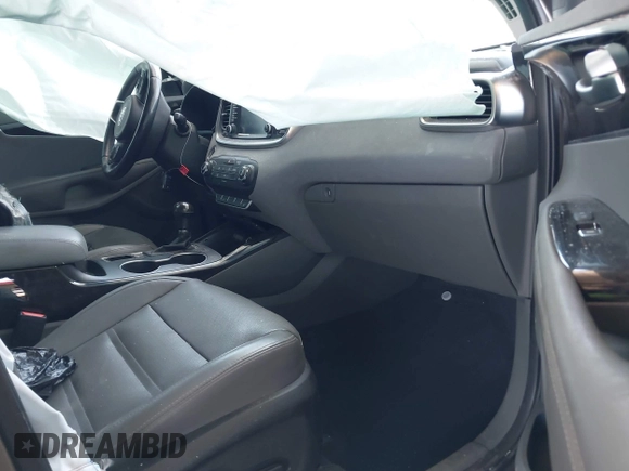 2016 Kia Sorento EX with VIN 5XYPH4A10GG071578, listed as a IAAI auction lot 42068909 with Not Provided miles. Bid and sale history available at carsss.com. Image 5.