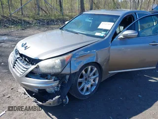 2013 Hyundai Equus Signature with VIN KMHGH4JH6DU062970, listed as a IAAI auction lot 42147197 with 131,799 mi miles and . Bid and sale history available at DreamBid. Image 6.