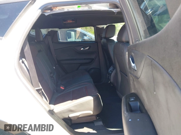 2021 Chevrolet Blazer RS z VIN 3GNKBKRS1MS584224, wystawiony jako IAAI lot #42022148 z przebiegiem 41 295 mil mil oraz . Historia ofert i sprzedaży dostępna na DreamBid. Obrazek 8.