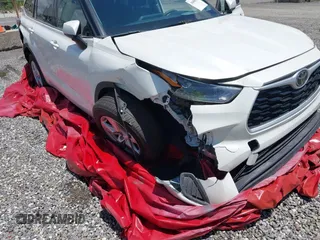 2021 Toyota Highlander L with VIN 5TDCZRAH6MS067507, listed as a IAAI auction lot 38480956 with 23,687 mi miles and . Bid and sale history available at DreamBid. Image 6.