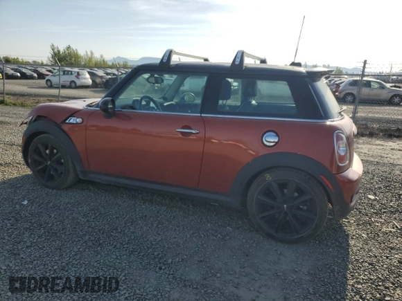 2012 MINI Hardtop S z VIN WMWSV3C54CTY17703, wystawiony jako Copart lot #54383085 z przebiegiem 60 494 mil mil oraz Szkoda całkowita • Salvage title. Historia ofert i sprzedaży dostępna na DreamBid. Obrazek 2.