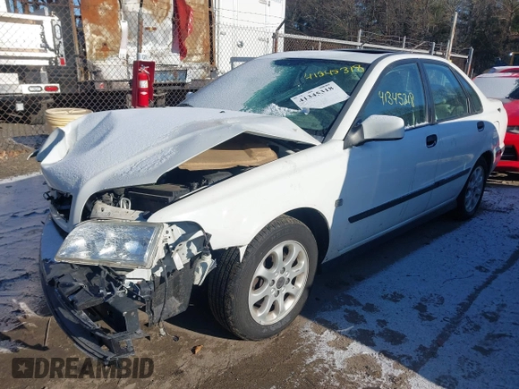 2002 Volvo S40 with VIN YV1VS29522F846635, listed as a IAAI auction lot 41345318 with 86,622 mi miles. Bid and sale history available at carsss.com. Image 17.