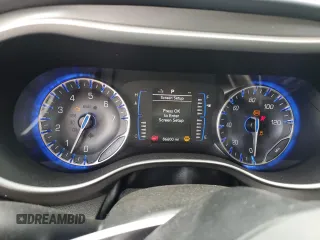 2020 Chrysler Pacifica Touring L with VIN 2C4RC1BG4LR223523, listed as a Copart auction lot 66622825 with 86,600 mi miles and Salvage title. Bid and sale history available at DreamBid. Image 9.