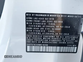 2022 Volkswagen Taos SE z VIN 3VVTX7B2XNM018298, wystawiony jako IAAI lot #42066332 z przebiegiem 36 025 mil mil oraz . Historia ofert i sprzedaży dostępna na DreamBid. Obrazek 9.