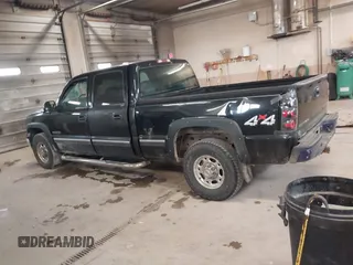 2001 Chevrolet Silverado 1500HD LS with VIN 1GCGK13U41F129760, listed as a IAAI auction lot 41277010 with 244,905 mi miles and . Bid and sale history available at DreamBid. Image 3.