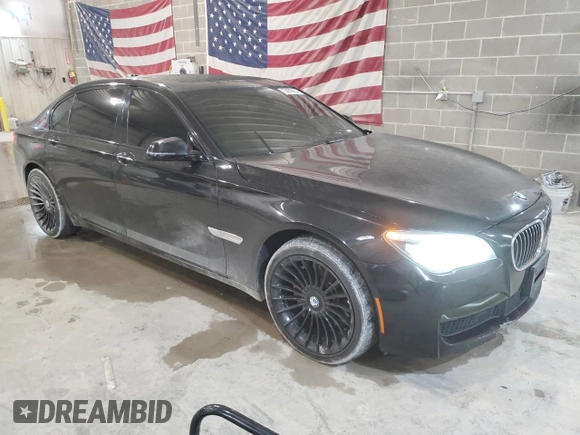 2013 BMW 7 Series 740Li xDrive with VIN WBAYF4C50DD127620, listed as a Copart auction lot 75655904 with 138,033 mi miles and Salvage title. Bid and sale history available at DreamBid. Image 4.